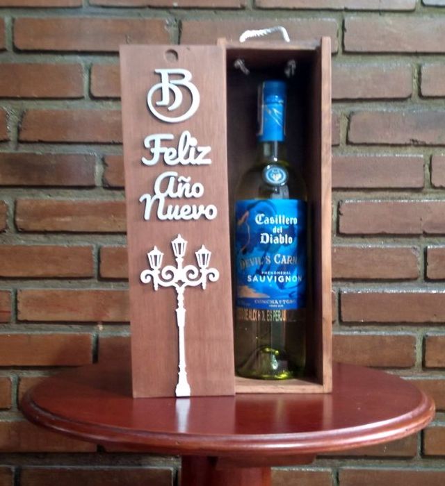 Caja de Vino Personalizada en Madera de Pino