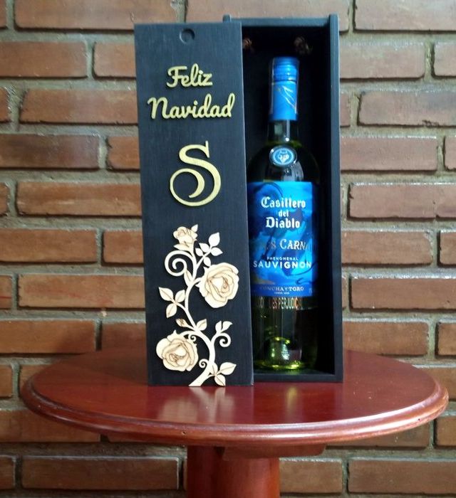 Caja de Vino Personalizada en Madera de Pino